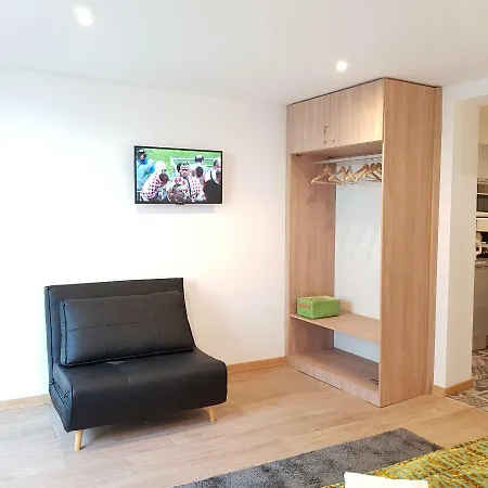 à Francos Metro Oporto