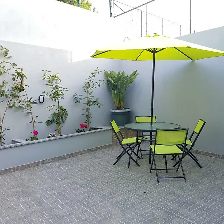 à Francos Metro Oporto