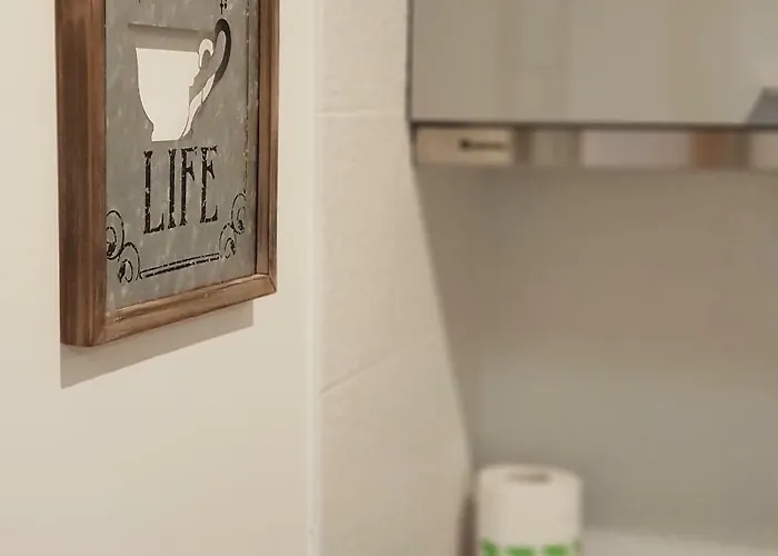 A Francos Metro Apartment